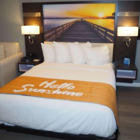 Days Inn By Wyndham Galt - Elk Grove South المظهر الخارجي الصورة
