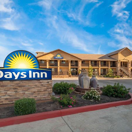 Days Inn By Wyndham Galt - Elk Grove South المظهر الخارجي الصورة