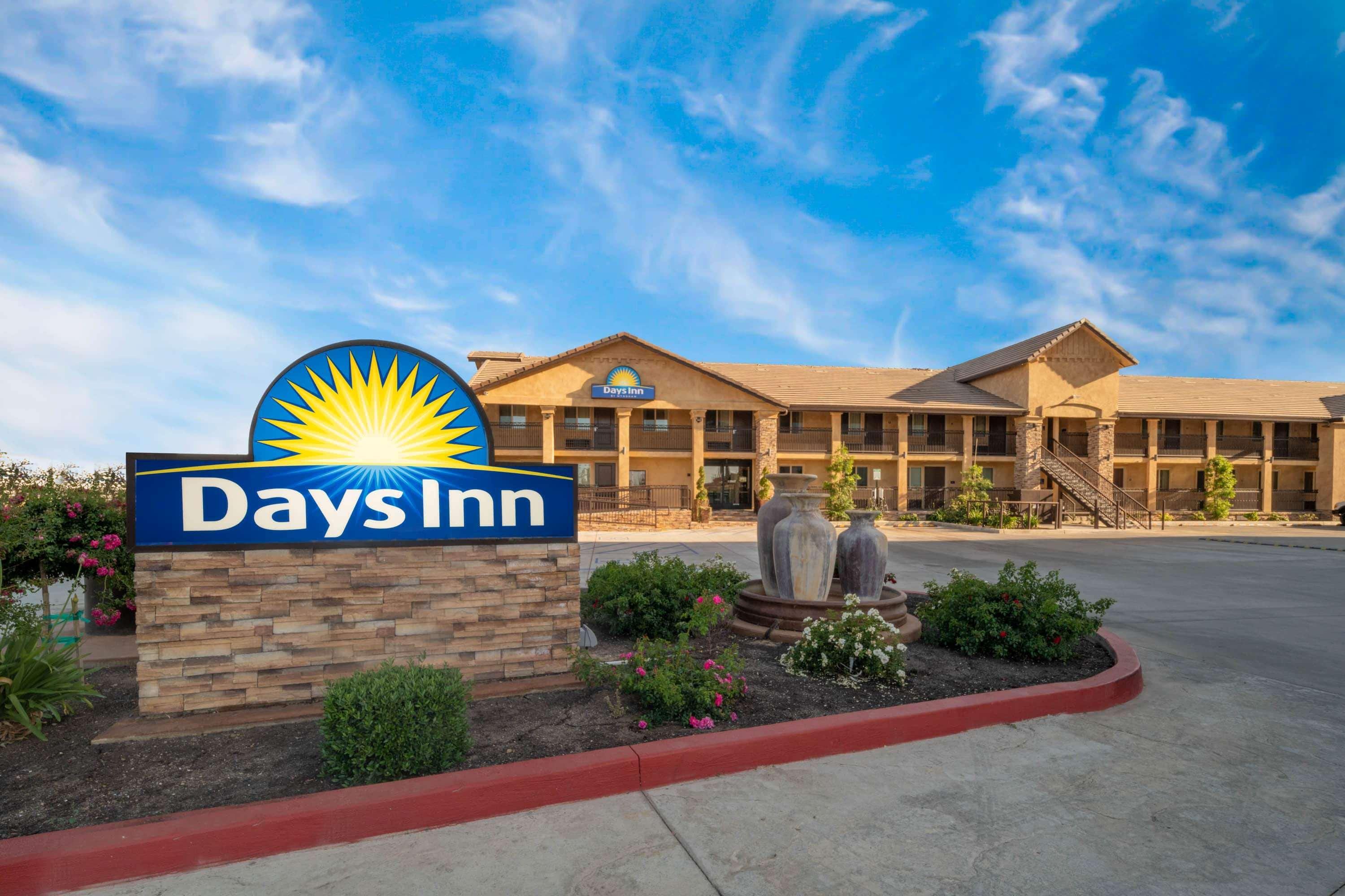 Days Inn By Wyndham Galt - Elk Grove South المظهر الخارجي الصورة