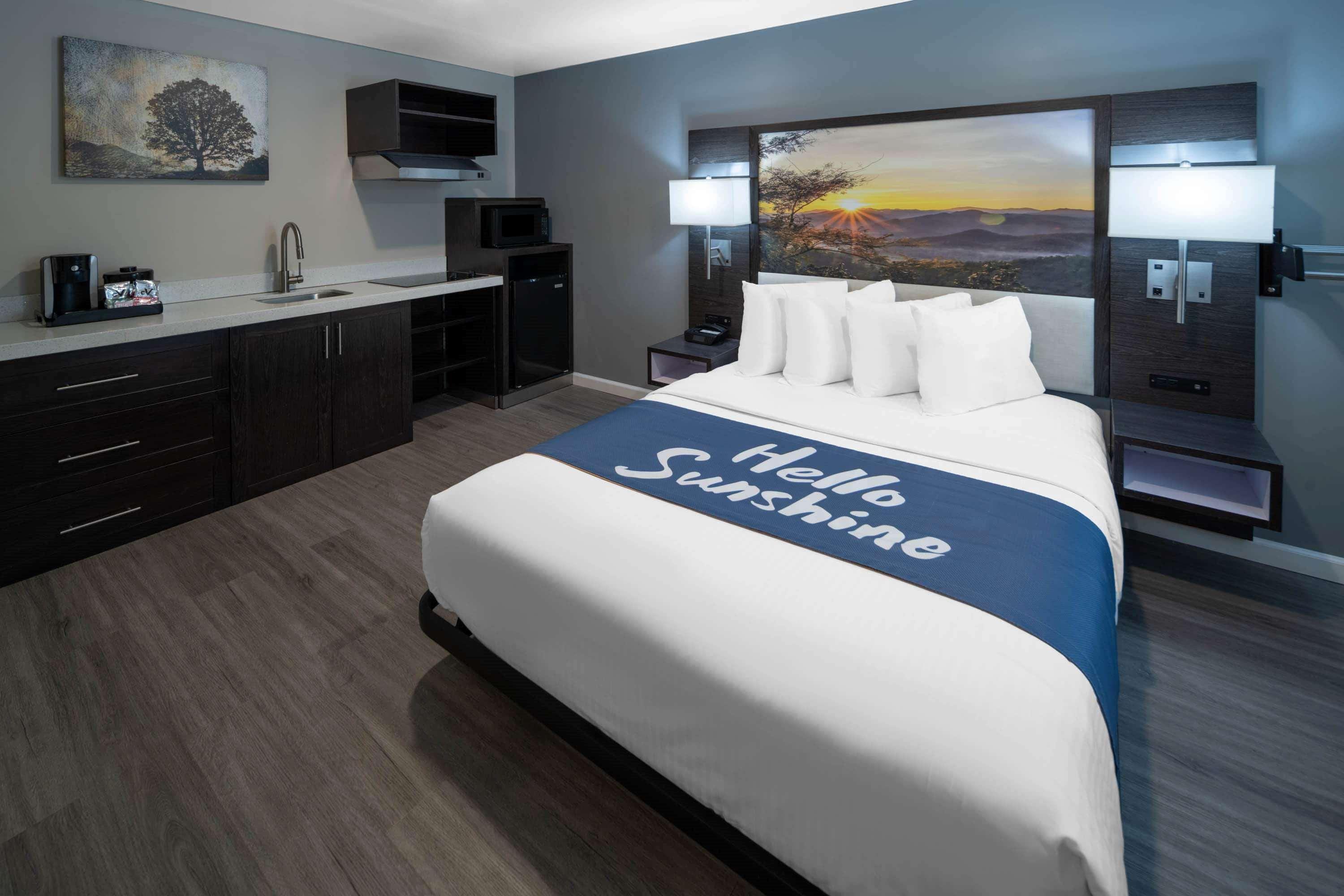 Days Inn By Wyndham Galt - Elk Grove South المظهر الخارجي الصورة